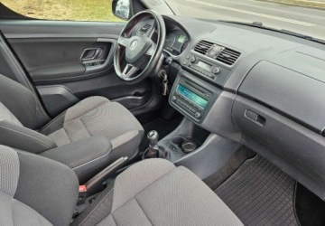 Skoda Roomster Mikrovan Facelifting 1.2 TSI 85KM 2014 Skoda Roomster Noire Black Edition Czujniki Parkowania Grzane Fotele 1.2, zdjęcie 8