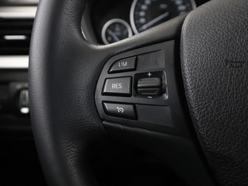 BMW Seria 3 F30-F31-F34 Touring Facelifting 2.0 318d 150KM 2016 BMW 318 automat full LED klima auto navi czujniki, zdjęcie 28