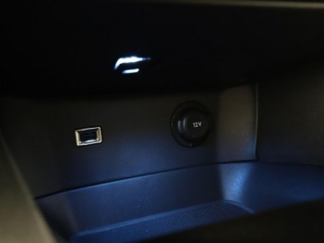 Peugeot 3008 II Crossover 1.6 THP 180KM 2018 Peugeot 3008 1.6T Automat GT Line Nawigacja, zdjęcie 27