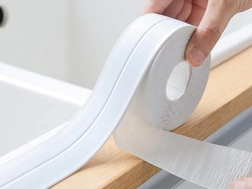 TAŚMA USZCZELNIAJĄCA DO KUCHNI ŁAZIENKI UMYWALKI ZLEWU BIAŁA 38mm*3.2m 1szt