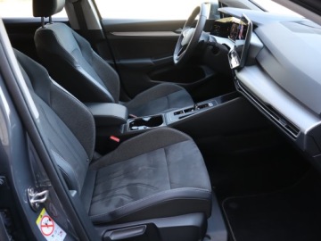 Volkswagen Golf VIII 2024 VW Golf 1.5 eTSI, Salon Polska, 1. Właściciel, zdjęcie 8