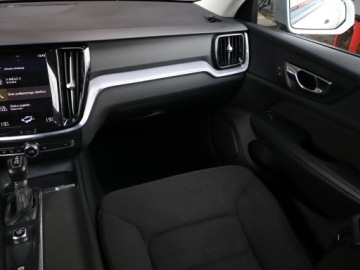 Volvo V60 II  Kombi 2.0 D3 150KM 2020 Volvo V60 D3 2.0, Automat, Navi, Klima, zdjęcie 7