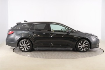 Toyota Corolla XII TS Kombi 1.8 Hybrid 122KM 2021 Toyota Corolla 1.8 Hybrid, Salon Polska, zdjęcie 4