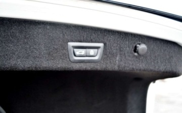 BMW Seria 7 G11-G12 Sedan Facelifting 4.4 750i 530KM 2020 BMW Seria 7 M-Pakiet X-Drive Maly przebieg, Bogata wersja wyposazenia,, zdjęcie 25