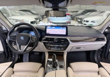 BMW Seria 5 G30-G31 Limuzyna Plug-In 2.0 530e 292KM 2021 BMW Seria 5 4x4 BMW 530e Plug-In HYB 292 KM 2021r 104.000 km Warszawa, zdjęcie 7