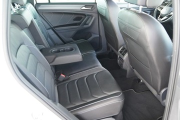 Volkswagen Tiguan II 2022 Volkswagen Tiguan R-LINE SKÓRA panorama ACC bl, zdjęcie 26