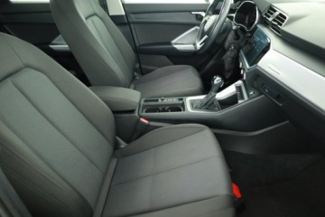 Audi Q3 II SUV 1.5 35 TFSI 150KM 2022 Audi Q3 35 TFSI, Salon Polska, 1. Właściciel, zdjęcie 6