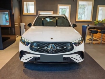 Mercedes GLC C254/X254 SUV 2.0 200d 163KM 2026 MERCEDES-BENZ GLC 200 d 4-Matic AMG Line 2.0 (163KM) 2026, zdjęcie 2