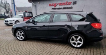 Opel Astra J Sports Tourer Facelifting 1.4 Turbo ECOTEC 120KM 2014 Opel Astra Opel Astra 1.4 T Cosmo 1.4 Benzyna 120KM, zdjęcie 3