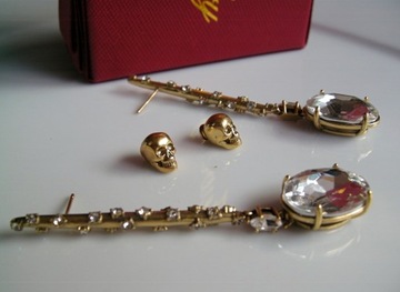 Alexander Mcqueen crystal long earring kolczyki