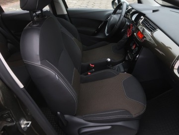 Citroen C3 II Hatchback 1.4 VTI 95KM 2012 Citroen C3 1.4 VTI, Salon Polska, Klima, zdjęcie 8