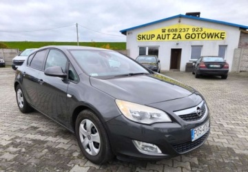 Opel Astra J Hatchback 5d 1.7 CDTI ECOTEC 110KM 2010 Opel Astra Opel Astra 1.7 CDTI Cosmo 1.7 Diesel 110KM, zdjęcie 6