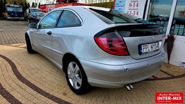 Mercedes Klasa C W203 Sedan W203 2.1 (C 220 CDI) 143KM 2003 Mercedes-Benz Klasa C zarejestrowany automat C 220 CDI 2.1 Diesel 143KM, zdjęcie 2