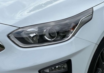 Kia Ceed III Hatchback 1.4 DOHC 100KM 2019 Kia Ceed 1.4 100KM Android CarPlay Kamera Led Bezwypadkowy Dla wymagajacy, zdjęcie 10