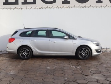 Opel Astra J Sports Tourer Facelifting 1.4 Turbo ECOTEC 140KM 2015 Opel Astra 1.4 T, GAZ, Automat, Klima, Tempomat, zdjęcie 5
