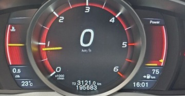 Volvo XC60 I SUV Facelifting 2.0 D3 DRIVE-E 150KM 2016 Volvo XC 60 2016R Stan bardzo dobry , wymieniony rozrzad , pelna dokumenta, zdjęcie 32