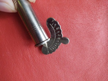 Старые трости для музыкальных инструментов.