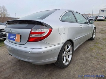 Mercedes Klasa C W203 Coupe W203 1.8 (C 160) 122KM 2006 Mercedes-Benz Klasa C C160 1.8i I wlasciciel Bezwypadkowy 1.8 Benzyna, zdjęcie 3
