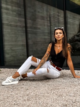 ЖЕНСКАЯ ФУТБОЛКА В РЕБРИКУ