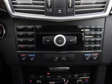 Mercedes Klasa E W212 Limuzyna 350 CDI BlueEFFICIENCY 231KM 2009 Mercedes E E 350 CDI 4MATIC, Salon Polska, 227 KM, zdjęcie 15