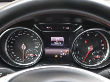 Mercedes GLA I Off-Roader Facelifting 1.6 200 156KM 2018 Mercedes GLA GLA 200, Salon Polska, Serwis ASO, zdjęcie 10