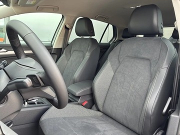 Volkswagen Golf VIII 2025 Volkswagen Golf Life Plus 1.5 eTSI DSG, zdjęcie 5