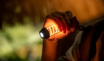 ВОДОНЕПРОНИЦАЕМЫЙ НАРУЖНЫЙ АККУМУЛЯТОРНЫЙ ФОНАРЬ ДЛЯ КЕМПИНГА