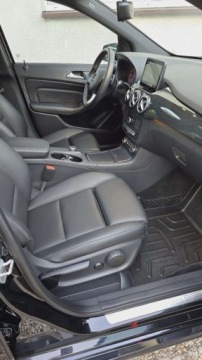 Mercedes Klasa B W246 Sports Tourer Facelifting 2.0 250 211KM 2016 Mercedes-Benz Klasa B 2,0 benzyna 211 KM 4Matic automat NAVI Full LED zare, zdjęcie 17