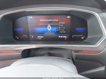 Volkswagen Tiguan II 2022 Volkswagen Tiguan 2.0T SE 2022 2.0 Benzyna 184KM, zdjęcie 10