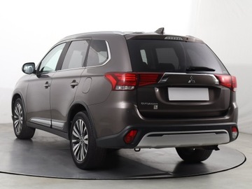 Mitsubishi Outlander III SUV Facelifting 2017 2.0 150KM 2019 Mitsubishi Outlander 2.0, Salon Polska, 4X4, zdjęcie 3