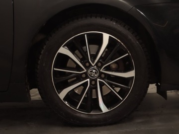 Toyota Avensis III Wagon Facelifting 2015 2.0 D-4D 143KM 2018 Toyota Avensis 2.0 D-4D, Salon Polska, zdjęcie 14
