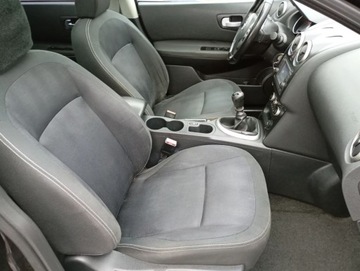 Nissan Qashqai I Crossover 2.0 dCi 150KM 2010 Nissan Qashqai 2.0 dCi PANORAMA dach piekna CZARNA perla 2.0 Diesel 150KM, zdjęcie 33