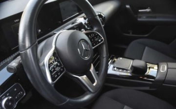 Mercedes Klasa A W177/V177 2021 Mercedes-Benz Klasa A Mercedes-Benz Klasa A 200 CDI (BlueEFFICIENCY) 7G-DC, zdjęcie 17