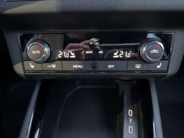 Skoda Kamiq Crossover 1.0 TSI 110KM 2021 Skoda Kamiq TSI 110KM Style Appconet Full LED Kamera Cofania DSG, zdjęcie 23