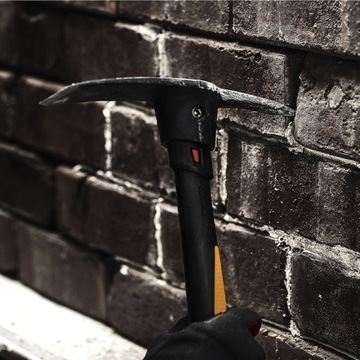 КОРОЧКА С ТОЧКОЙ ISOCORE S 36CM 1062937 FISKARS