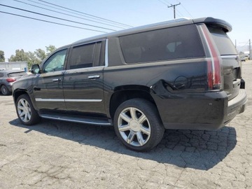 Cadillac Escalade III 2020 Cadillac Escalade ESV Luxury 2020 6.2 Benzyna 420KM, zdjęcie 1