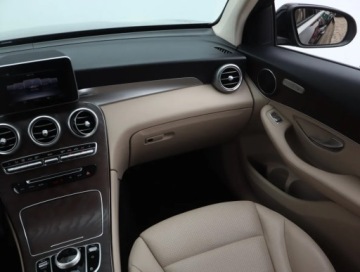 Mercedes GLC C253 SUV 2.1 220 d 170KM 2018 Mercedes GLC GLC 220 d 4MATIC, Salon Polska, zdjęcie 7