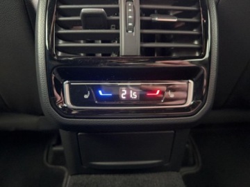 Volkswagen Arteon Fastback Facelifting 2.0 TDI 200KM 2022 Volkswagen Arteon 2.0 TDI 200KM DSG R-Line FV23 WEBASTO Gwarancja 2.0, zdjęcie 14