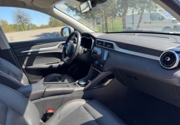 MG ZS I 2022 MG ZS EV 2022r elektryczny z bateria dach panoramiczny czarna skora, zdjęcie 5