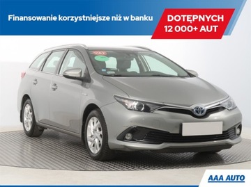 Toyota Auris II Touring Sports Facelifting 1.8 Hybrid 136KM 2017 Toyota Auris Hybrid, Salon Polska, 1. Właściciel