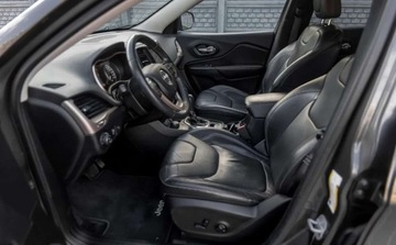 Jeep Cherokee V Terenowy 2.0 MJD 170KM 2014 Jeep Cherokee Jeep Cherokee 2.0 Multijet Active Drive II Automatik Limited, zdjęcie 14