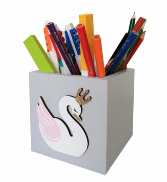 ORGANIZER PRZYBORNIK POJEMNIK NA KREDKI Z IMIENIEM