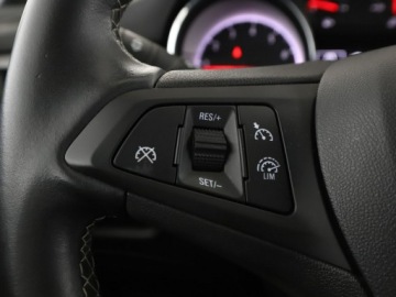 Opel Astra K Hatchback 5d 1.4 Turbo 125KM 2019 Opel Astra Navi, PDC, Bluetooth, zdjęcie 28