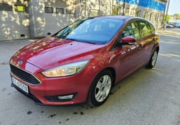 Ford Focus III Sedan Facelifting 1.0 EcoBoost 100KM 2015 Ford Focus Ford Focus 1.0 EcoBoost 99g Trend Benzyna 100KM, zdjęcie 2