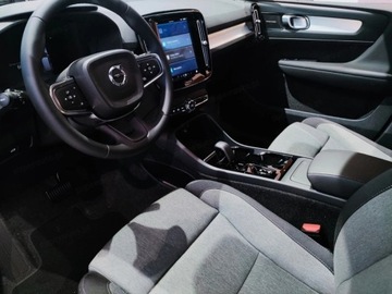 Volvo XC40 Crossover Facelifting 2.0 B3 163KM 2025 VOLVO XC40 B3 Plus Dark Suv 2.0 (163KM) 2025, zdjęcie 6