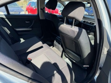 BMW Seria 3 E90-91-92-93 Limuzyna E90 318i 129KM 2007 BMW Seria 3 BMW Seria 3 2,0 Benzyna Super Stan Zamiana 2.0 Benzyna 129KM, zdjęcie 4