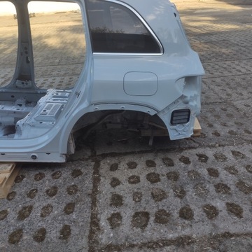 MERCEDES X247 GLB 2022 BŁOTNIK TYLNY LEWY ĆWIARTKA