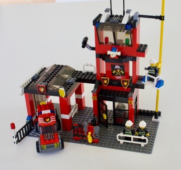 LEGO City 7240 Remiza strażacka