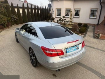 Mercedes Klasa E W212 Coupe 250 CGI BlueEFFICIENCY 204KM 2010 Mercedes E250 CGI BlueEFFICIENCY Automatik Avantgarde 204KM 2010r Zamiana!, zdjęcie 2
