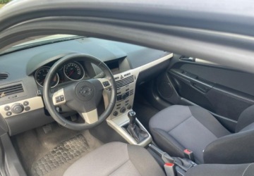 Opel Astra H Cabrio 1.8 ECOTEC 140KM 2008 Opel Astra 1.8 140KM Z Niemiec Oplacona Gwarancja 1.8 Benzyna 140KM, zdjęcie 7